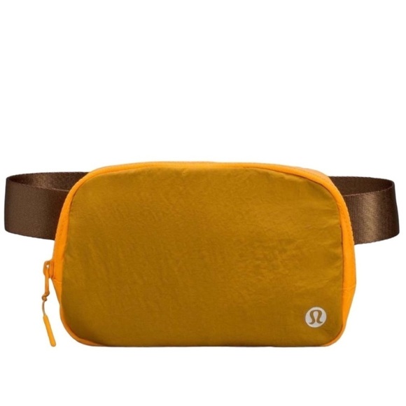 LULULEMON Everywhere Belt Bag Gold Spice / Clementine—NWT - Picture 2 of 6
